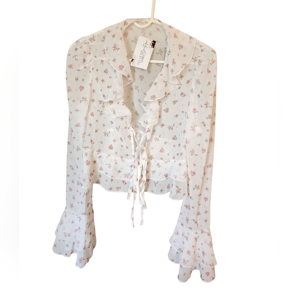 Chic White Floral Blouse with Ruffle Details
